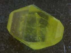 斜方イオウの人工結晶